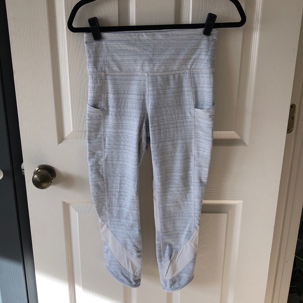Athleta Capri leggings size S
